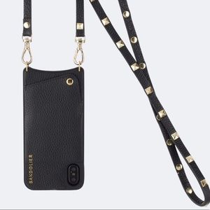❤️SOLD❤️BANDOLIER Sarah Pebble Case